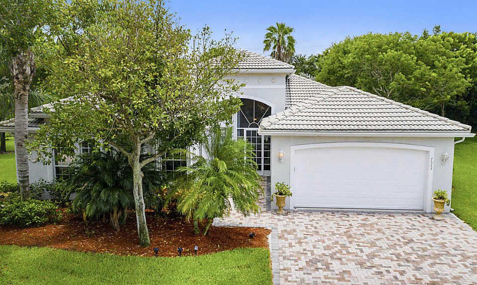 1st image of 7533 Carmela Way