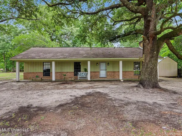 16408 Culbert Rd, Moss Point, MS 39562