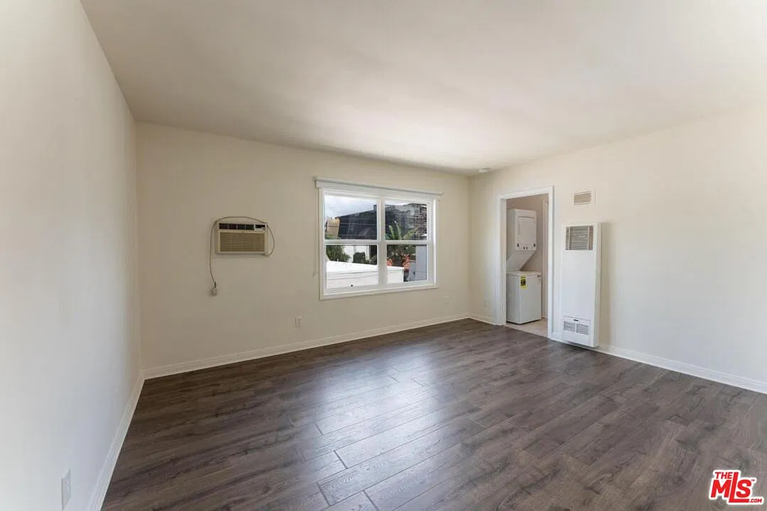 1 bed, 1.0 bath, $2,200 — Photo 4