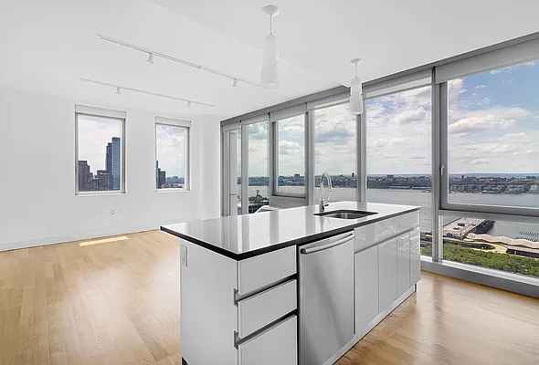 Rented by Mirador Real Estate | media 4