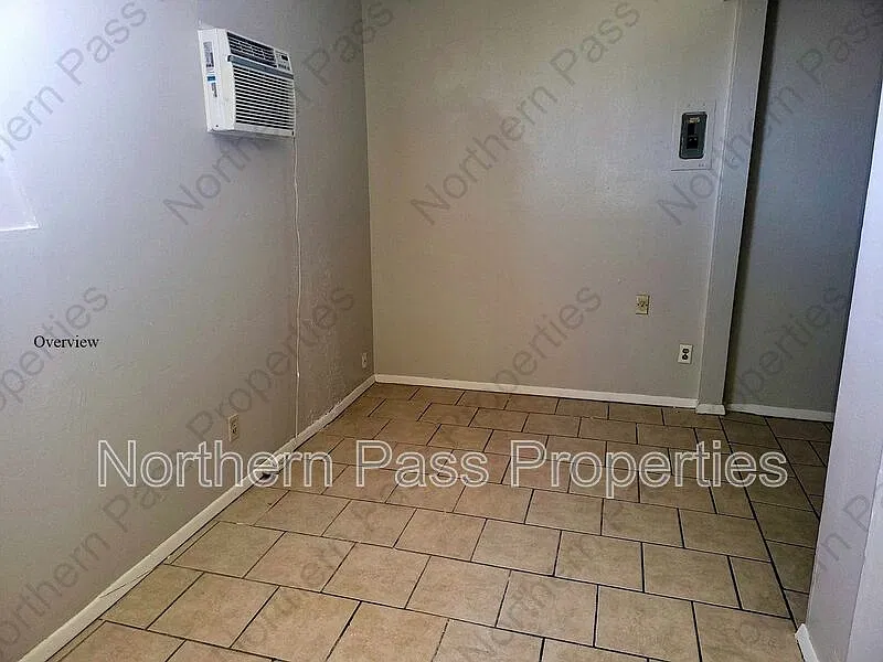 1 bed, 1.0 bath, 450 sqft, $625 — Photo 3