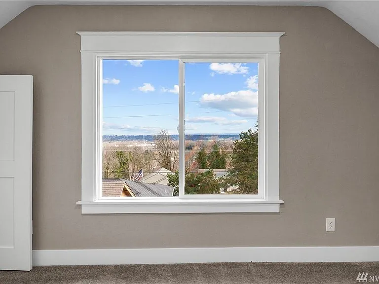 Enjoy sweeping territorial views from the comfort of the private primary suite.