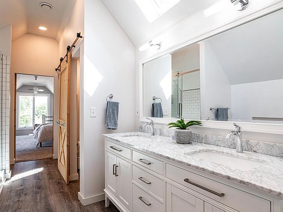 3rd image of 2240 S Aldrich St #1