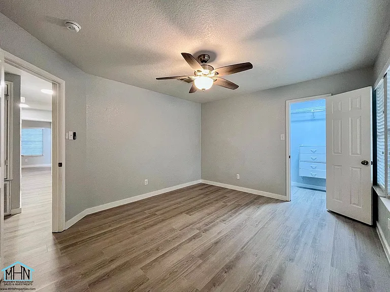 11205 Forest Pass Ct — Photo 13