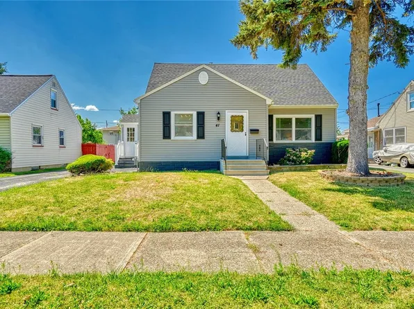 41 Farleigh Ave, Rochester, NY 14606