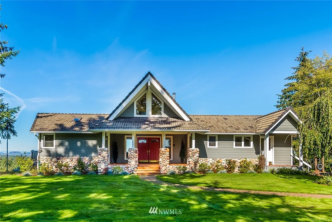10436 Tilley Road SW photo 1