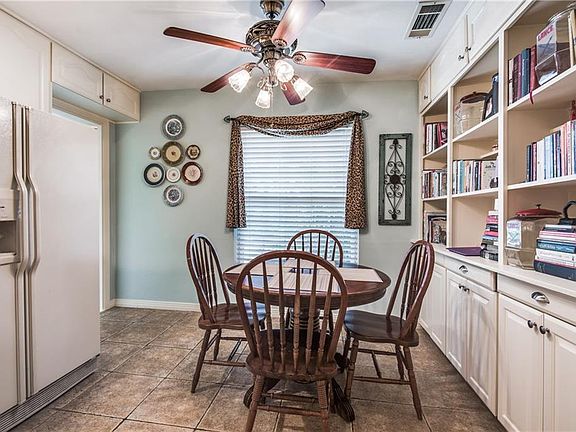 5th image of 3320 Wentwood Dr