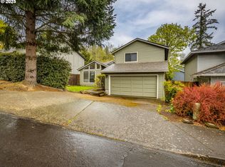 16580 SW Woodcrest Ave, Tigard, OR 97224
