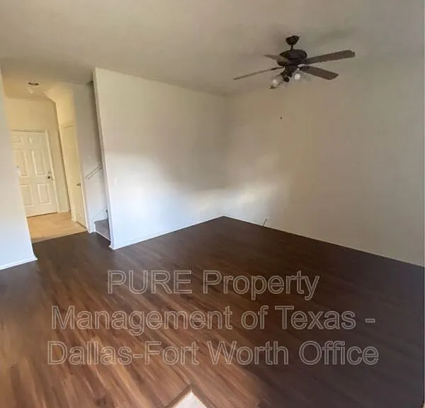 2734 Hyde Park Dr — Photo 14