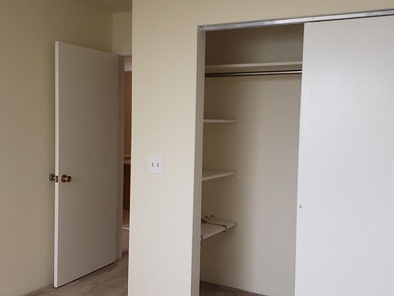 4th image of 68 Bernard St #2