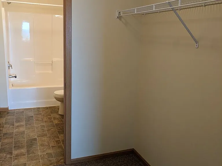 West Lake III Apartments — Photo 130