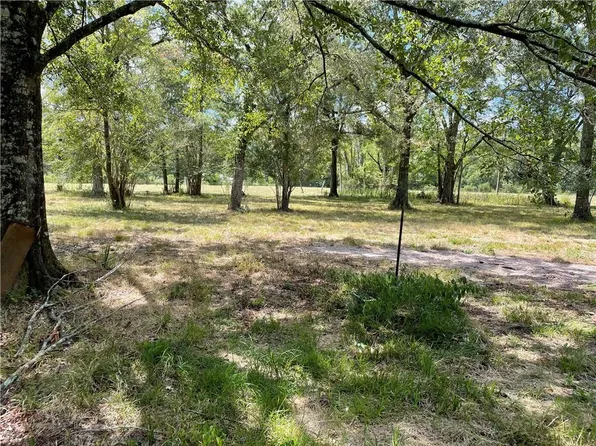 Talmadge Crumholt Rd, Baker, LA 70714