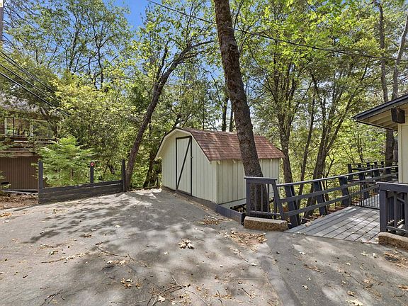 2nd image of 23303 Bluebird Hill Rd