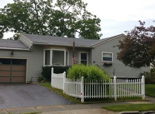 11 Mitchell Rd, Hackettstown, NJ 07840