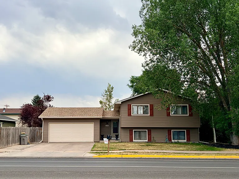 2140 Reynolds St — Photo 20