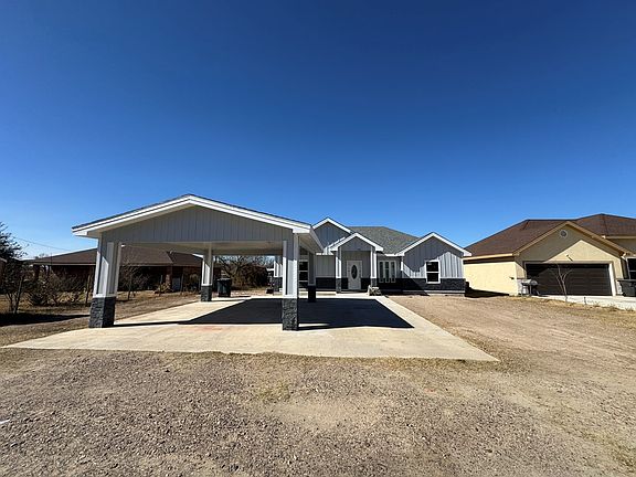 3rd image of 102 Winchester Rd