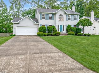 1208 Dartmouth Dr, Painesville, OH 44077