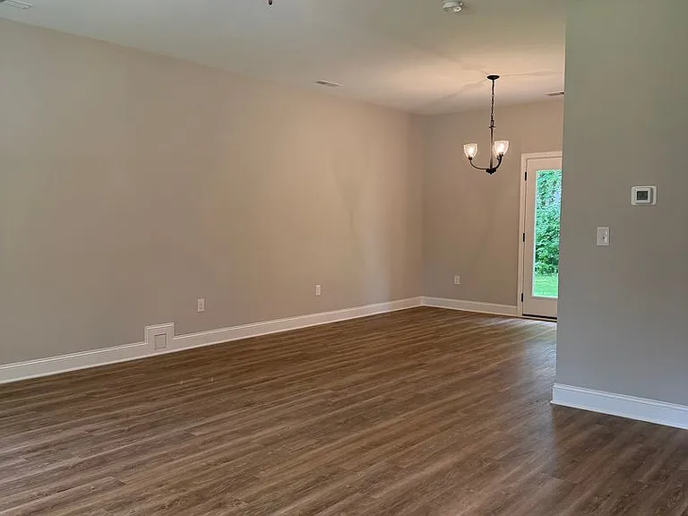 1713 Golf Club Ln — Photo 9