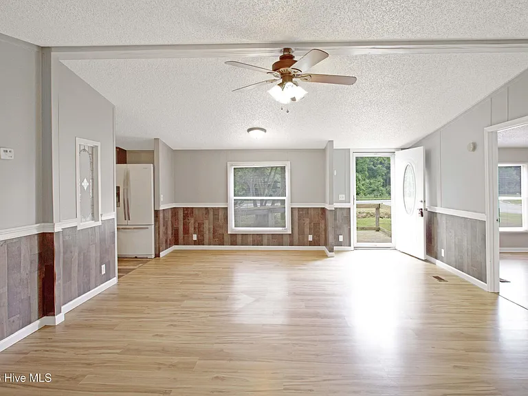 106 McGowan Rd — Photo 4