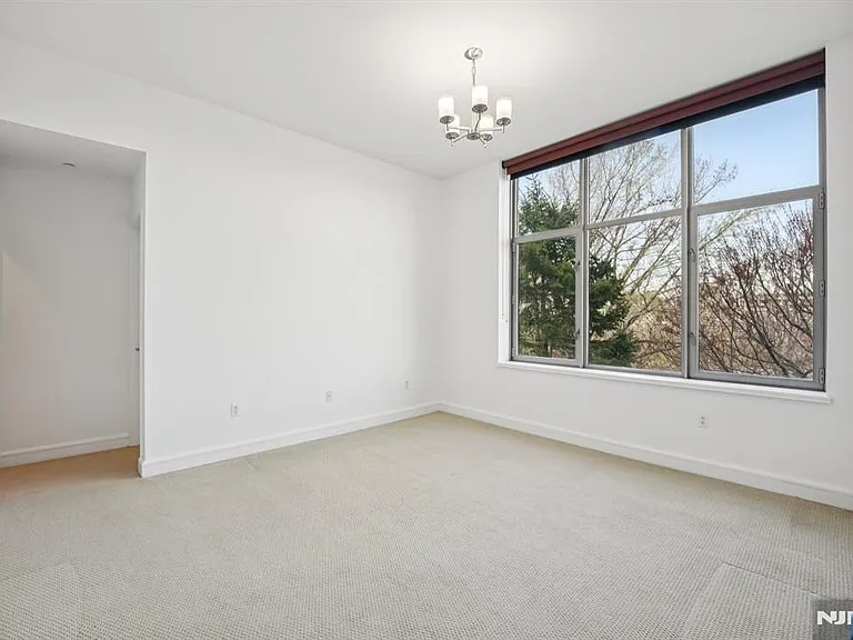 8100 River Rd #209 — Photo 12