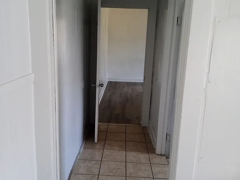 2326 Cherry St — Photo 4