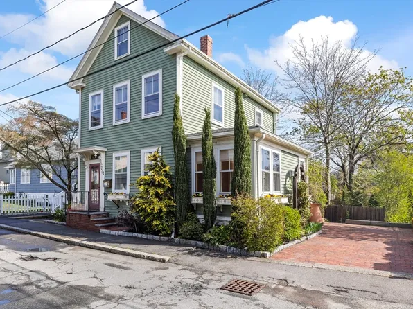 8 Pickett St, Marblehead, MA 01945