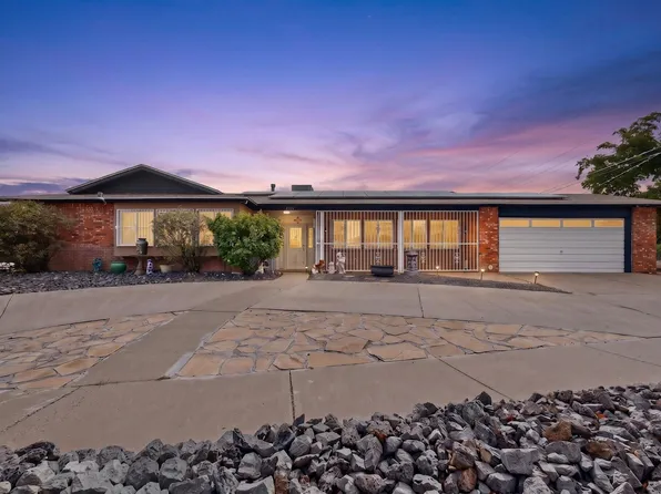 8903 Hannett Ave NE, Albuquerque, NM 87112