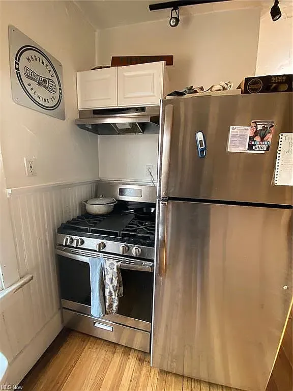 1 bed, 641 sqft, $1,300 — Photo 4