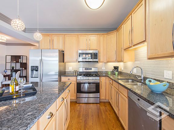 5th image of 3631 S Cottage Grove Ave Unit 3