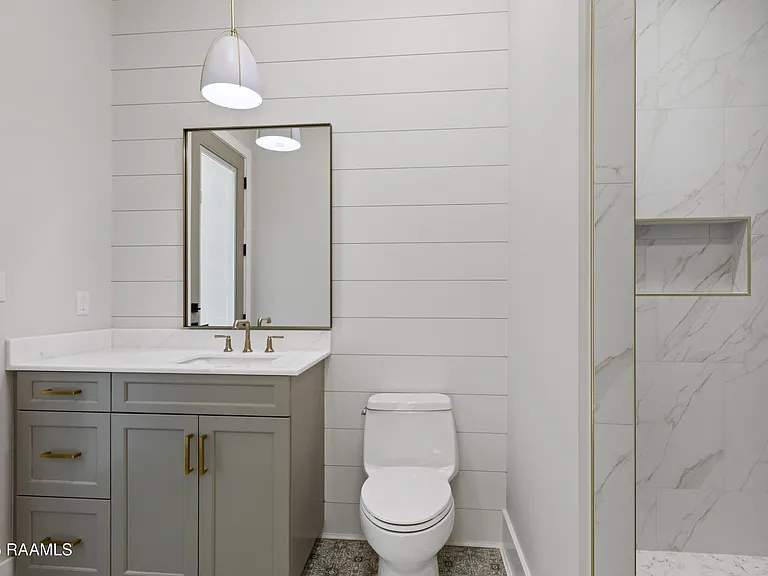 109 Trailing Oaks Dr — Photo 46