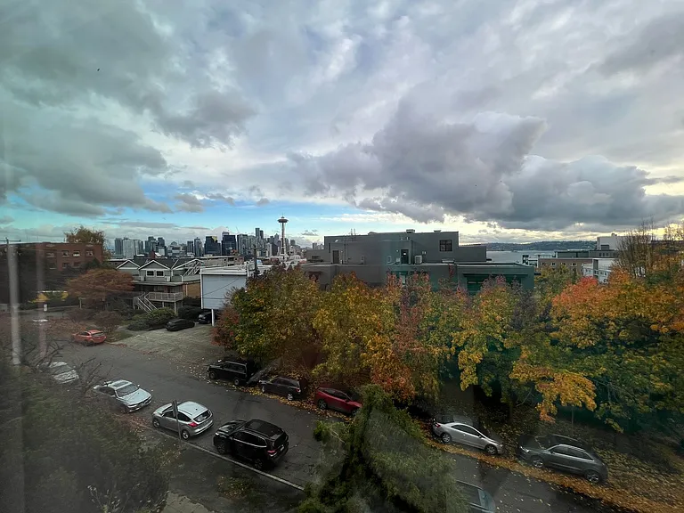 Fairview Apartments — Photo 21