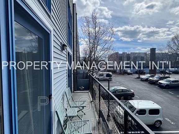 2nd image of 182 Gay St APT 706