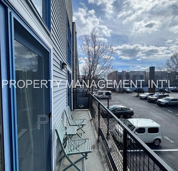 182 Gay St #706 — Photo 2