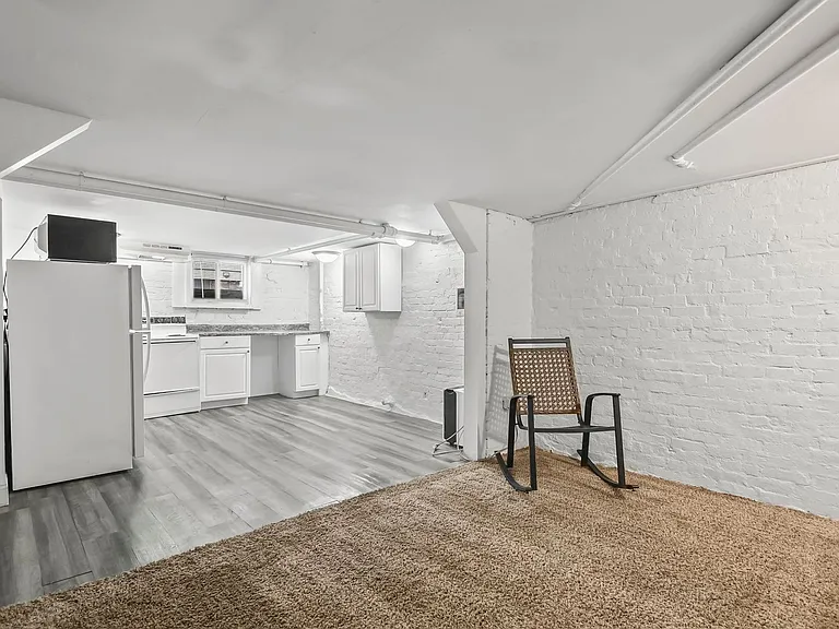 1301 Whittier Ave — Photo 13