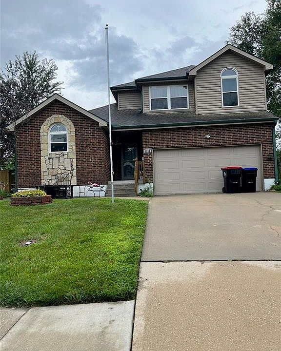 1st image of 1136 SW Southgate Dr