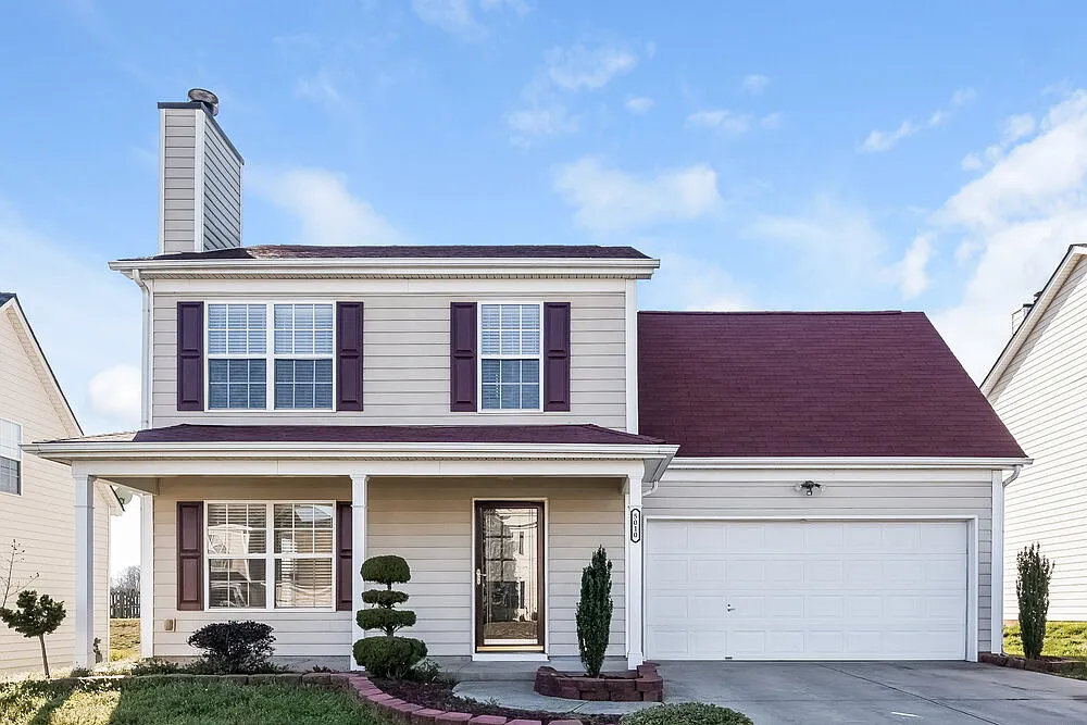 3 bed, 2.5 bath, 1506 sqft, $2,170 — Photo 1