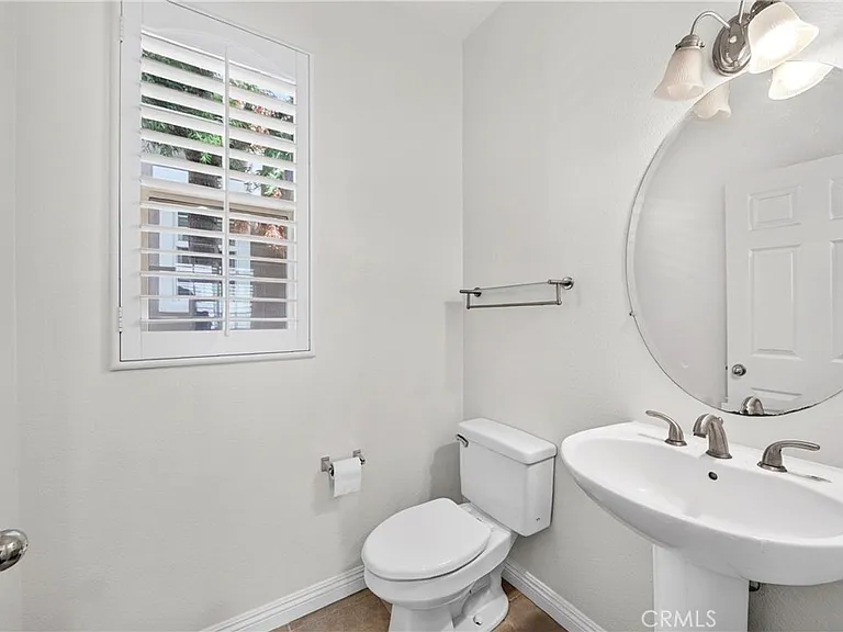 1300 McFadden Dr — Photo 9