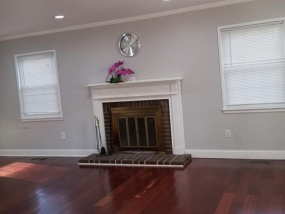 5th image of 4222 Majestic Ln