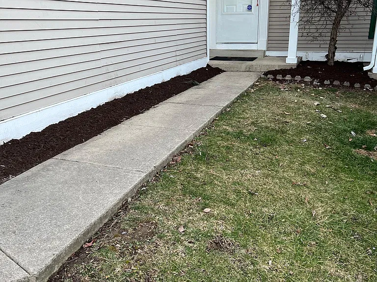 2267 Nutmeg Ct — Photo 1
