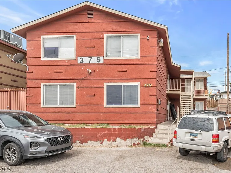 375 N 15th St #1 — Photo 3