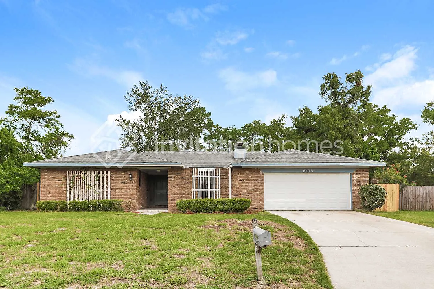 8438 Sand Point Dr W Jacksonville, FL 32244 — Photo 1