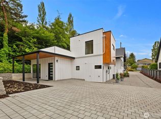 9694 B 51st Ave S, Seattle, WA 98118