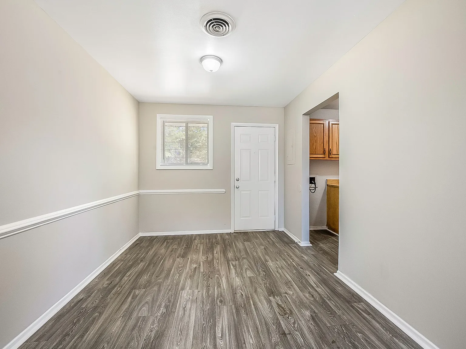 4 bed, 1154 sqft, $1,450 — Photo 4