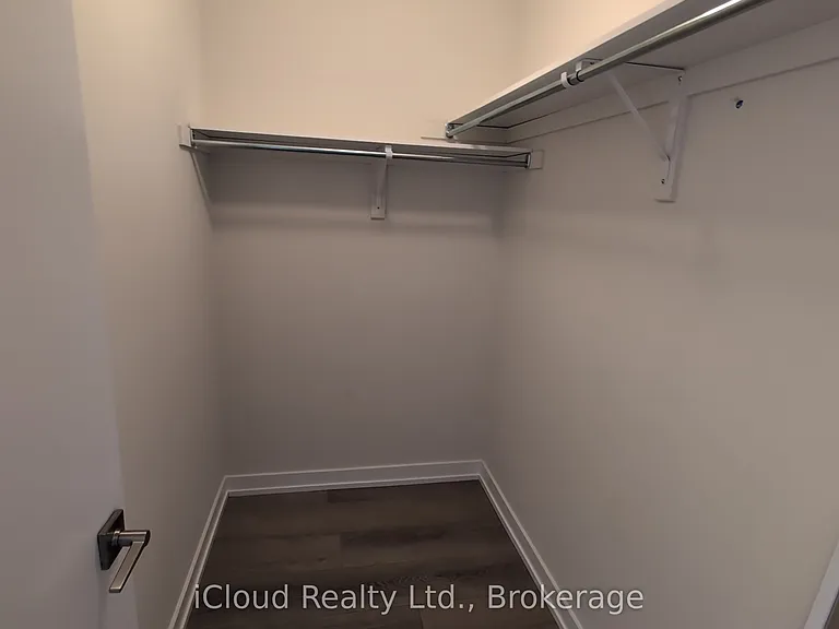 1346 Kobzar Dr — Photo 10