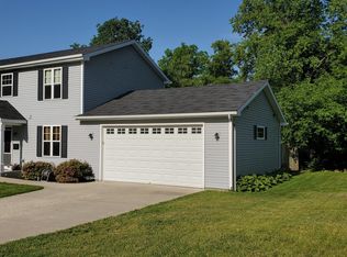1230 N 11th Ave, West Bend, WI 53090