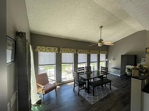4542 Hearthstone Way — Photo 5
