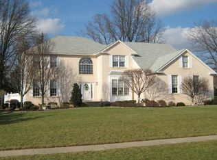 74 Pinecone Dr, Canfield, OH 44406