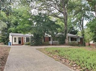 5104 Forest Oaks Dr, Greensboro, NC 27406