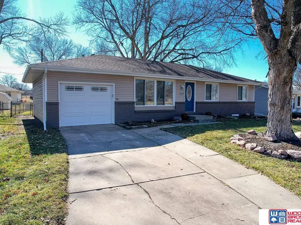 1145 Clearview Blvd, Lincoln, NE 68512