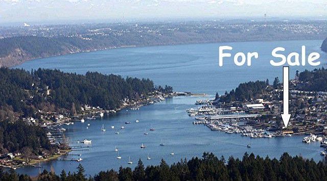 Imagine living in the heart of Gig Harbor and on the water!